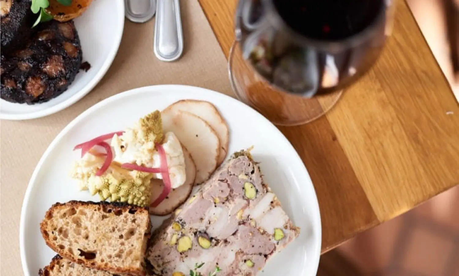 Création site web Maison Rose v1 — vue 6 — Agence Yvonne